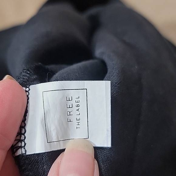 Free the Label Size S Black Linen Florence Shorts, Gently Used Condition - Picture 11 of 12